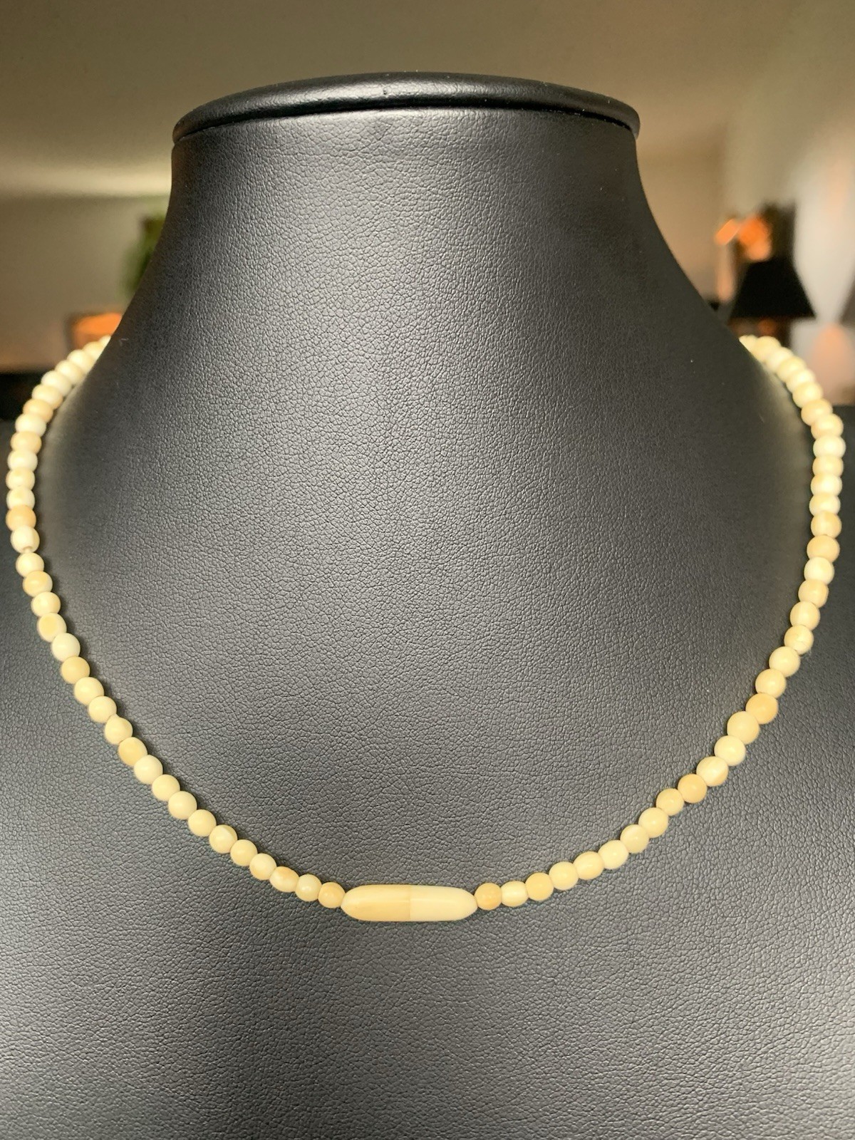 Vintage Hand Carved Rose Necklace – Graduated Floral Beads 1930s–1950s 18”