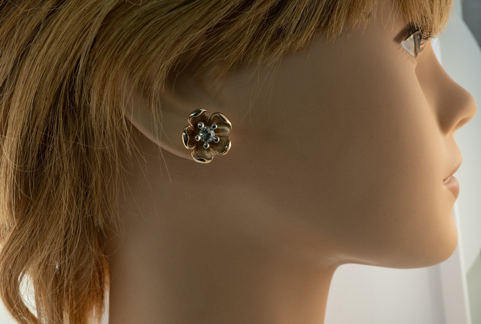 Natural Diamond Earrings Flower 14K Gold Studs Floral European cut 1.00 TDW