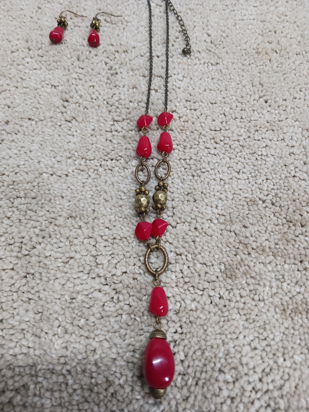 Unbranded Design Gold-Red Tone Beaded Necklace W/ Earrings