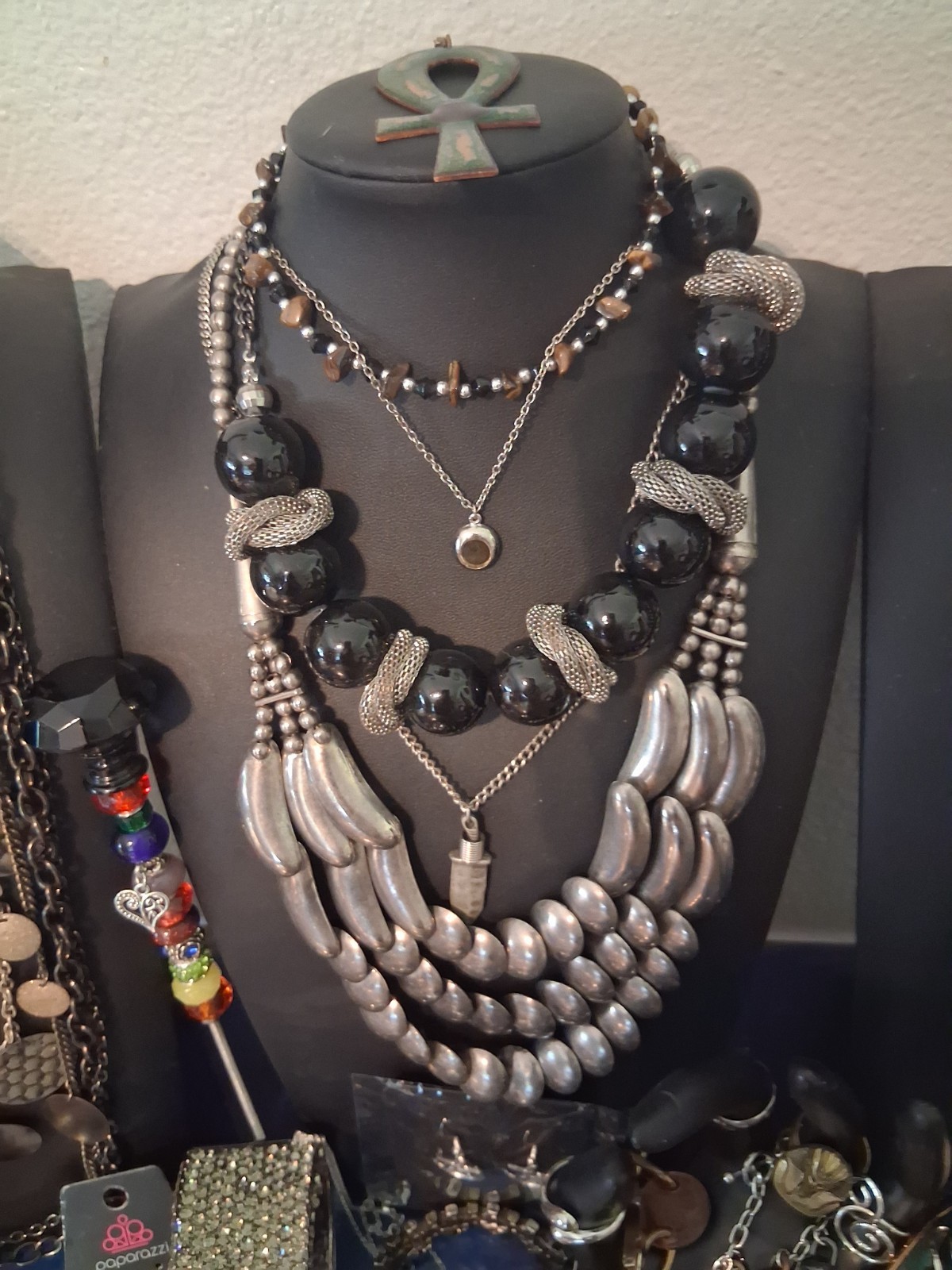 62 Pc Vtg-Now Retro Metal Tones Estate Costume Jewelry Wear/Sell/Craft 3.5# LT63