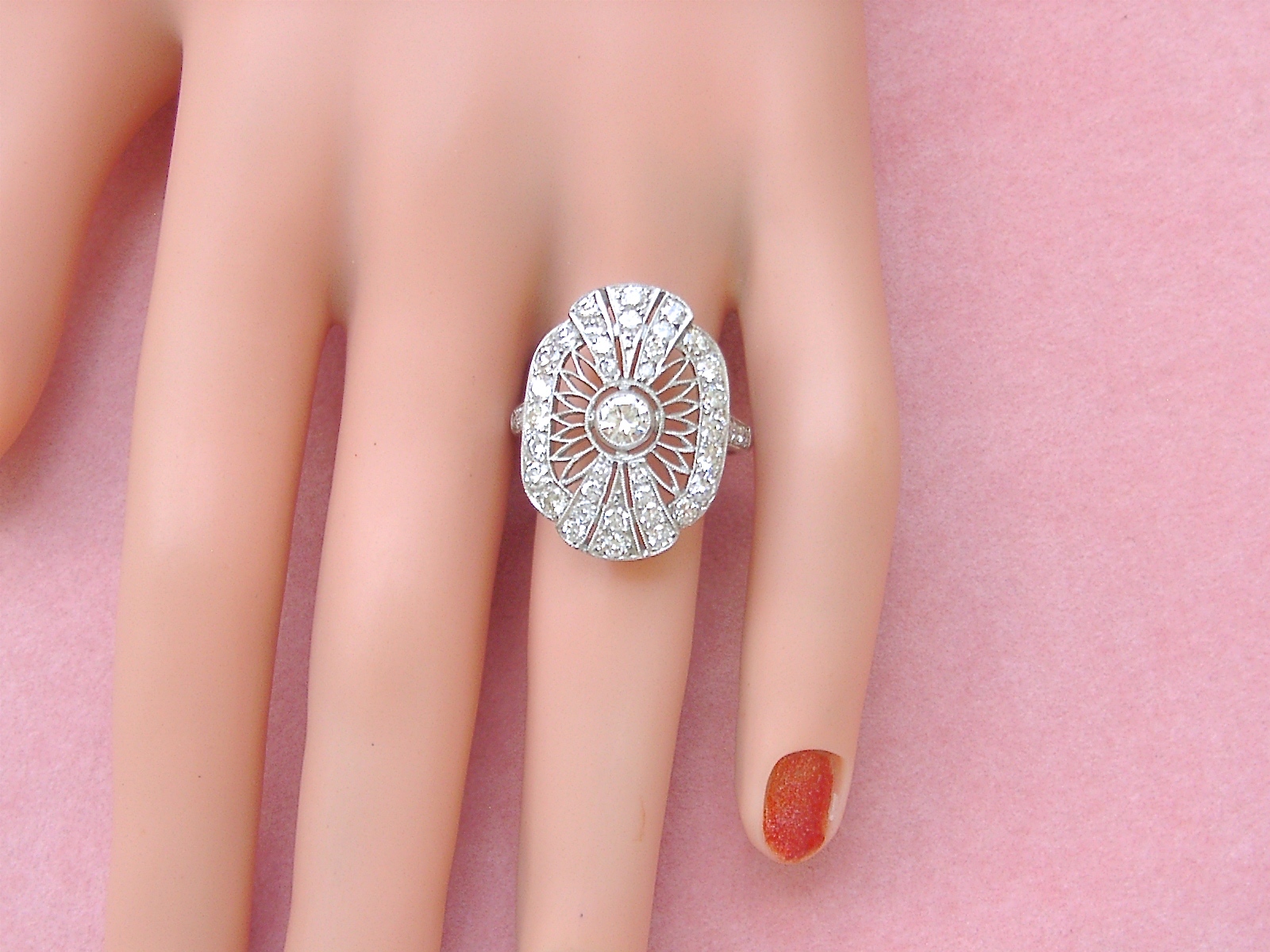 ESTATE ART DECO 1.9ctw BRILLIANT DIAMOND PLATINUM FANCY COCKTAIL RIGHT-HAND RING
