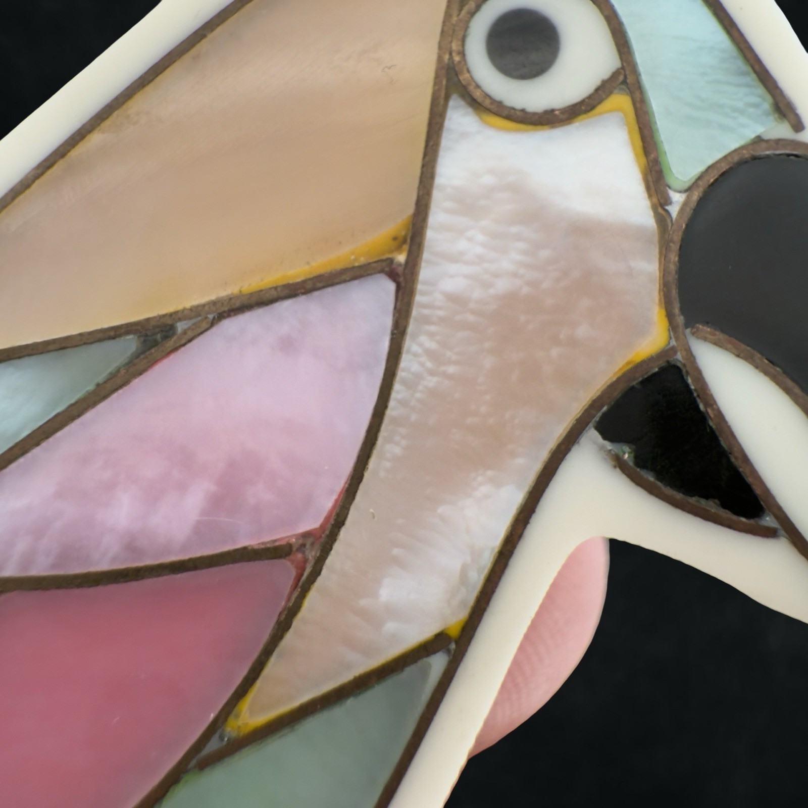 Vintage HUGE 4.5″ Inlay Parrot 🖤 Bird Shell MOP Abalone Shell Layered Necklace