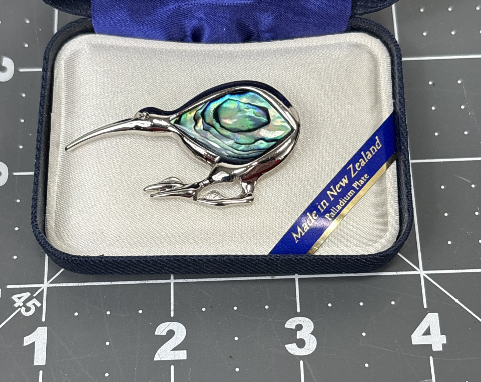 Ariki Paua Shell Inlay Silver Palladium Plate Blue Abalone Kiwi Bird Brooch Pin