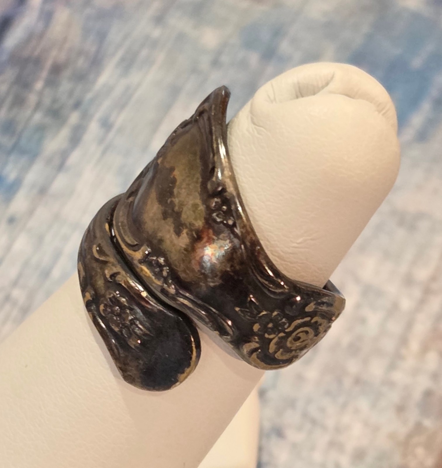 VTG Silver – WM.A. ROGERS ONEIDA Flower Spoon Handle Ring Size 4.25