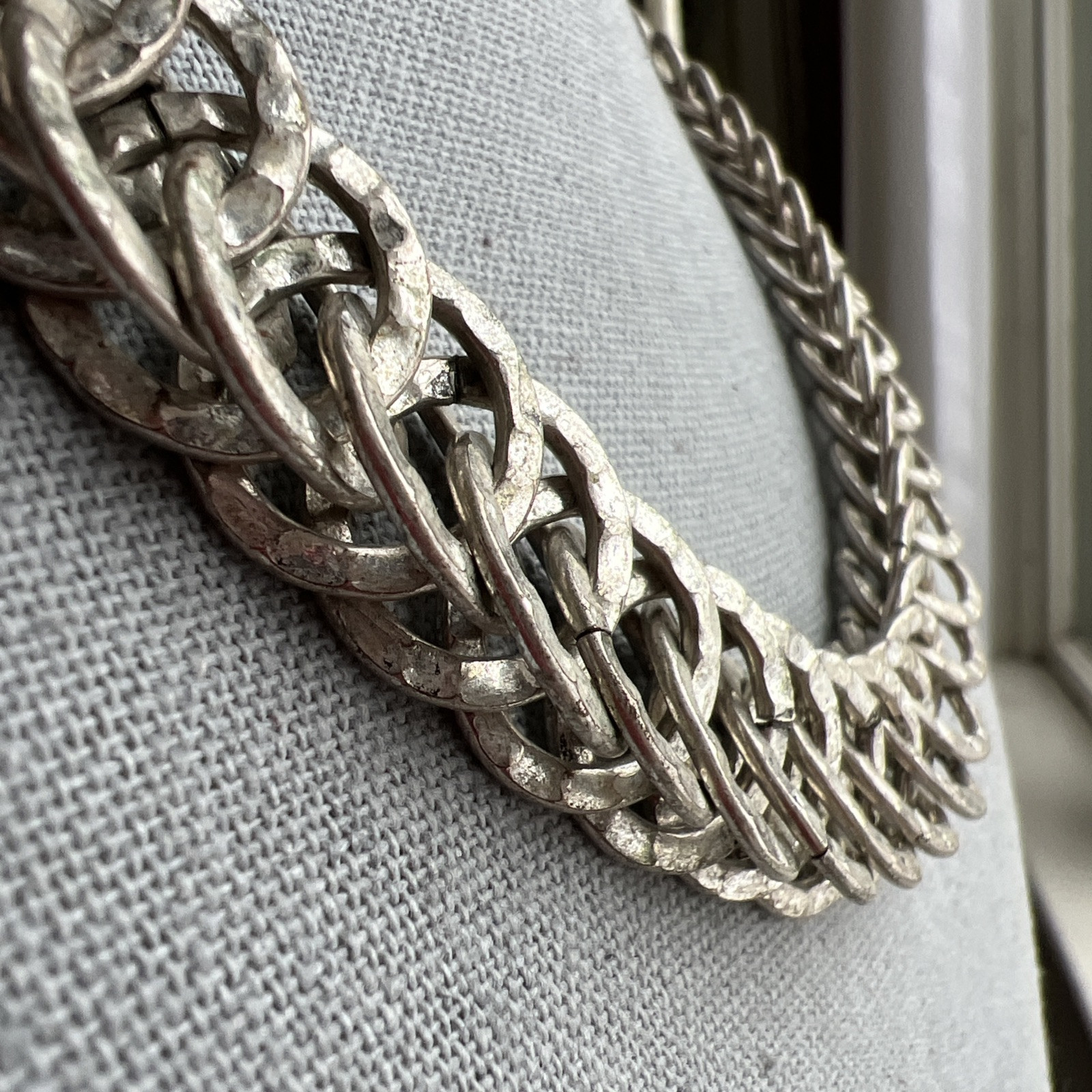 Vintage Double Link Silver Metal Necklace; Signed AV; Beautiful!