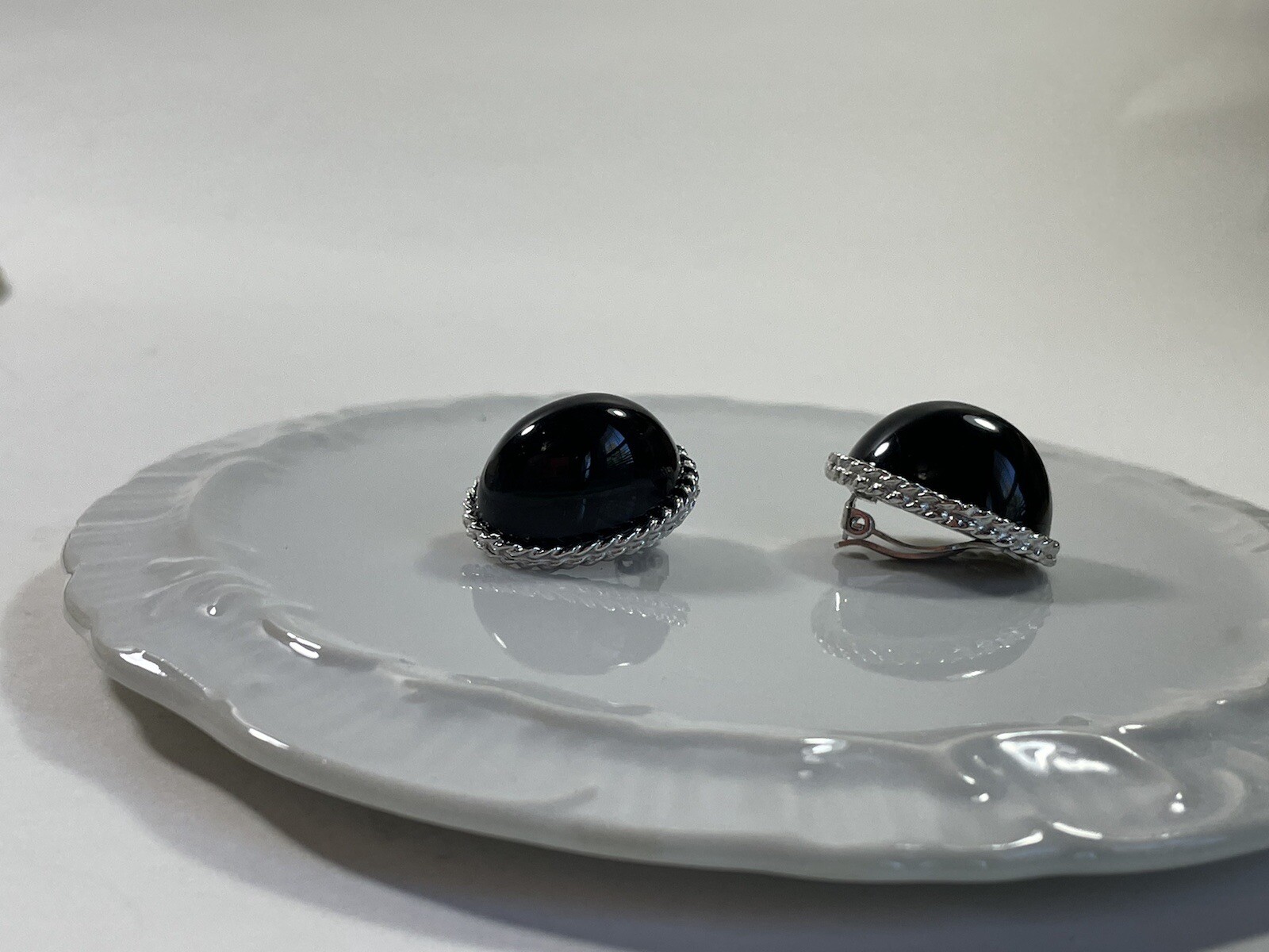 Vintage 80s Signed Les Bernard Clip on Earrings Black with Silver Tone edges