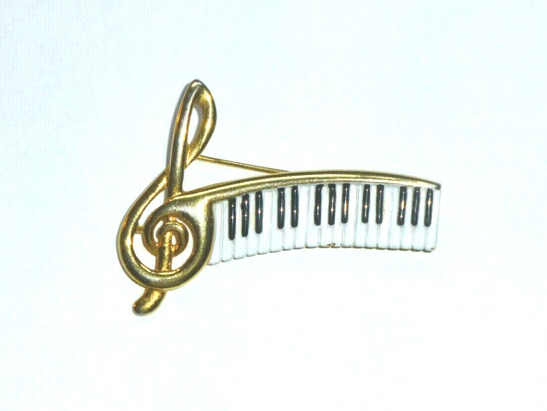 Vintage AJC Gold Tone White & Black Enamel Piano Brooch – S