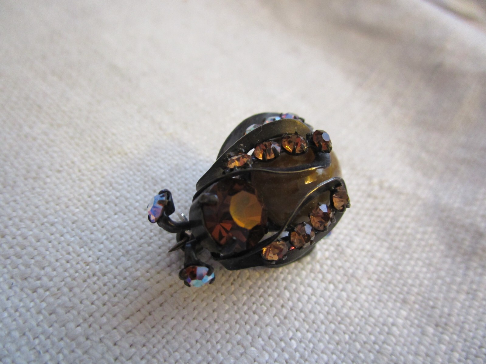 Unsigned Warner Vintage Bug Brooch, Brown/white rhinestone dark metal FE24-19