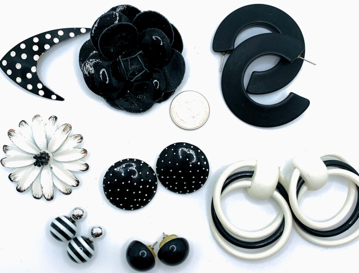 Lot 8 Dramatic 1960s-1980s Plastic Resin Metal Black & White Earrings & Brooches