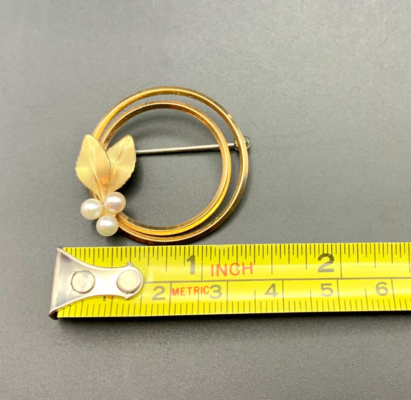 Krementz Brooch Gold Overlay Pearl & Leaf Double Circle MCM