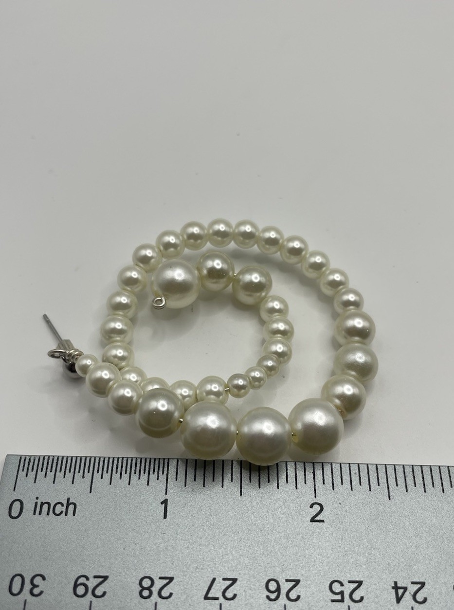 Vintage Large Chunky Faux Pearl Earrings. Graduated Spiral. FUN!