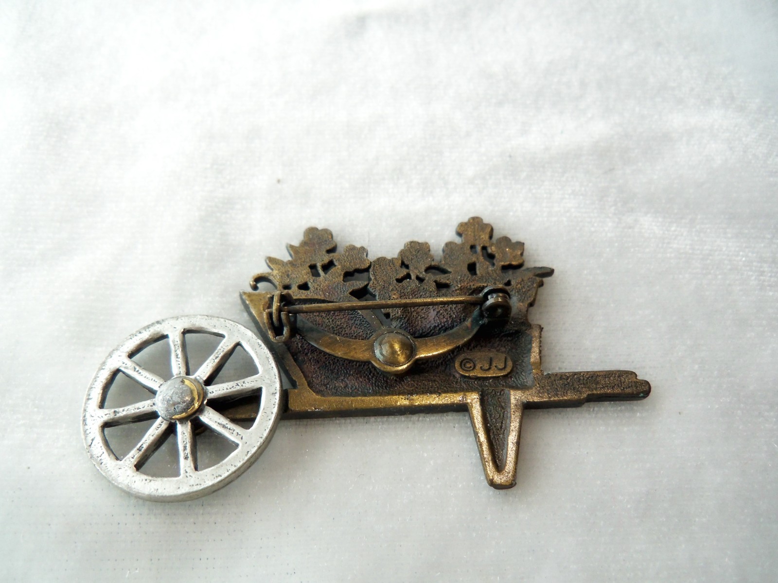 Vintage JJ Jonetta Flower Wheelbarrow Two Tone Metal Moving Brooch