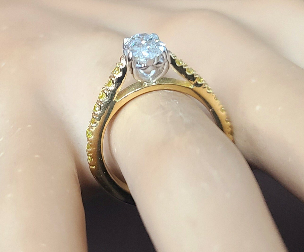 18k yellow gold 1.05ct. natural marquise Diamond Engagement ring