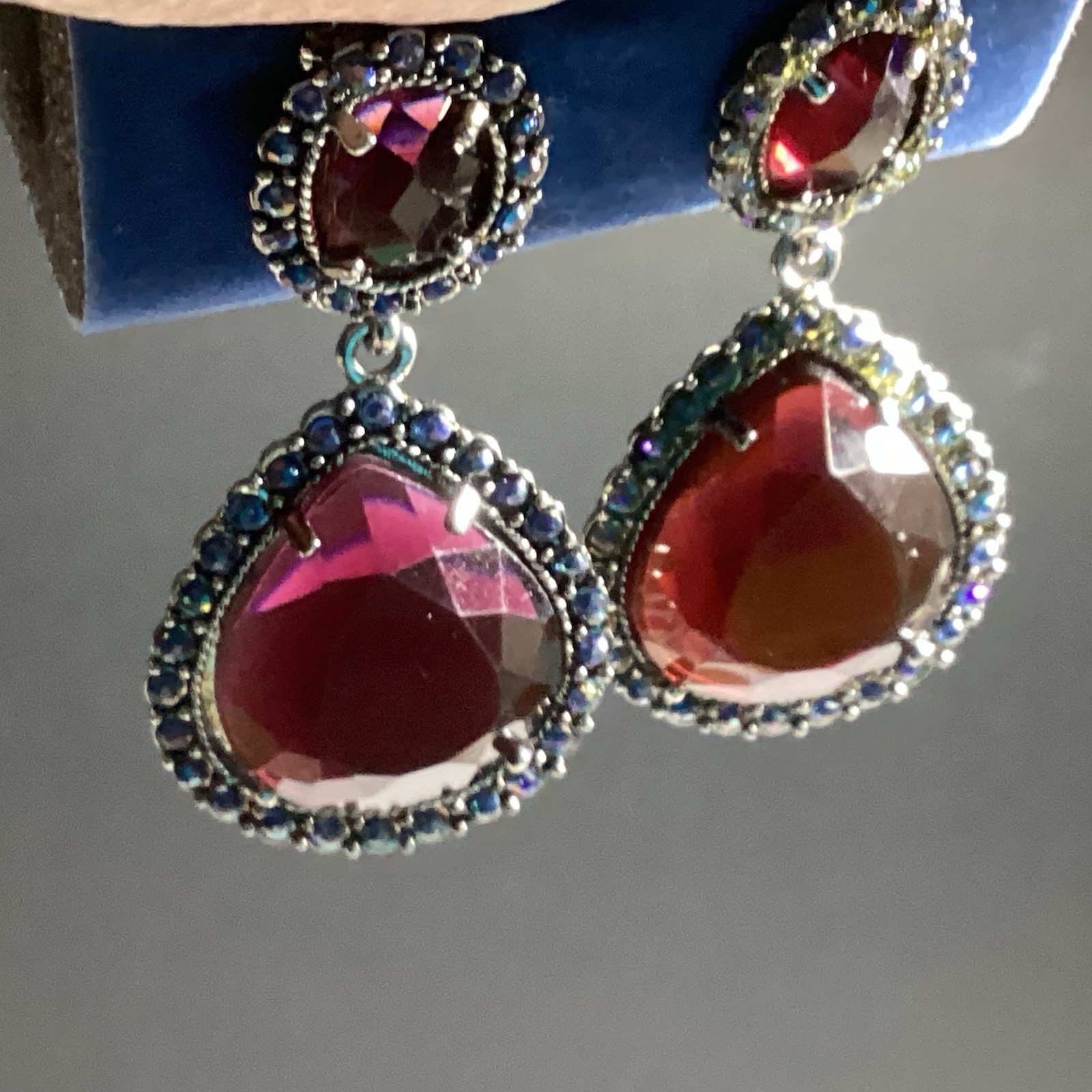 NR NINA RICCI FOR AVON CLIP-ON EARRINGS DROP DANGLE PURPLE & BLUE RHINESTONE