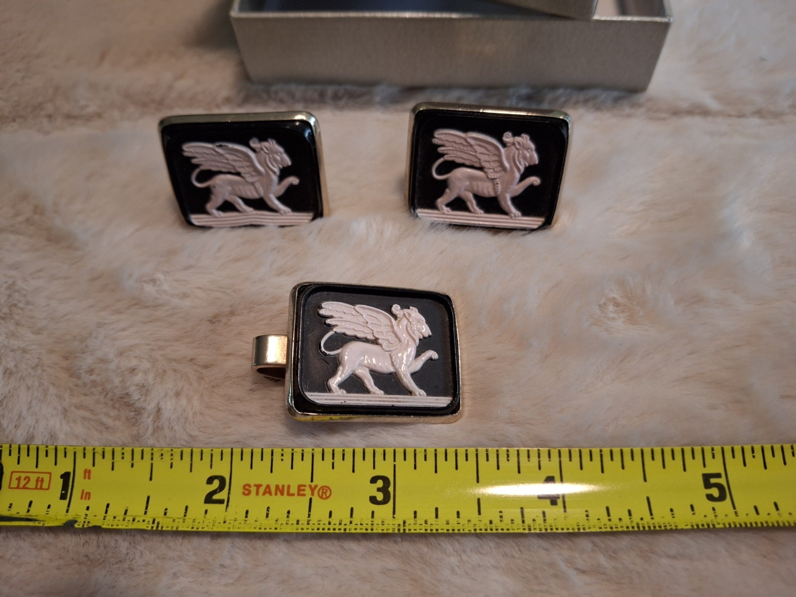 Vintage Lot Black Pink Lion Venice Wings Griffin Cameo Cuff Links Tie Clip Set