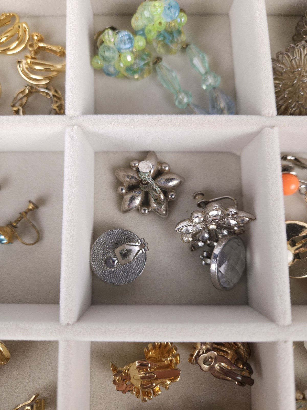 Large Lot Of Vintage Estate Antique 80’s 90’s Clip-On And Tension Earrings