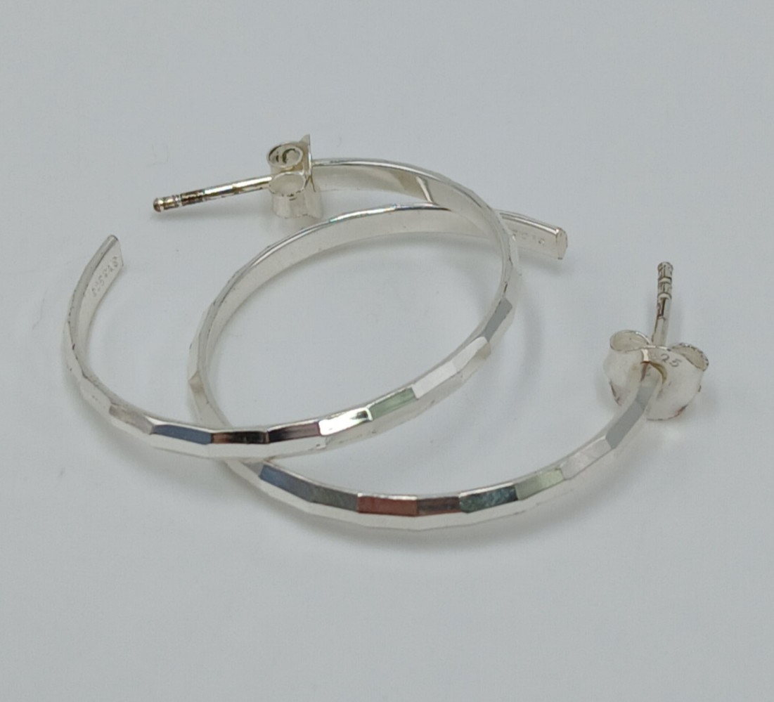VTG FAS 925 Faceted Hoop Earrings 1.25in Sterling Silver 3g Classic Polished