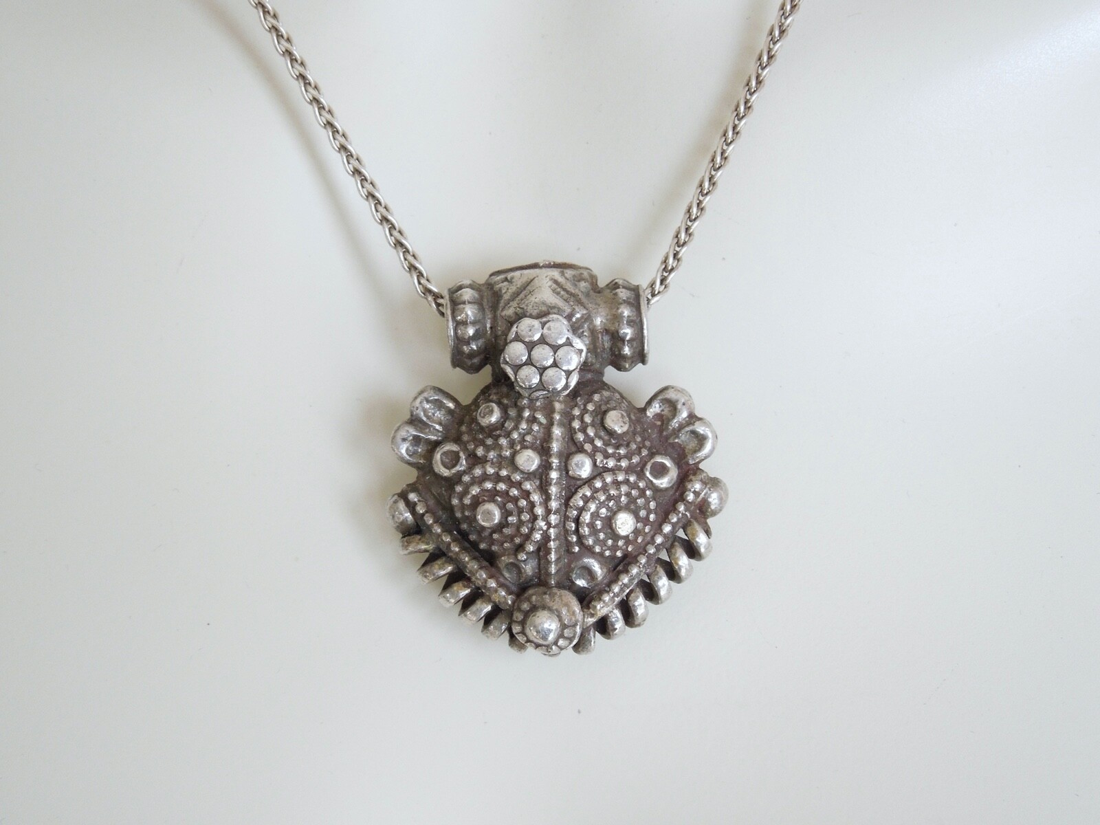 925 Silver Necklace + Silver Pendant Tested Celtic Style 36.8 G/45 Cm
