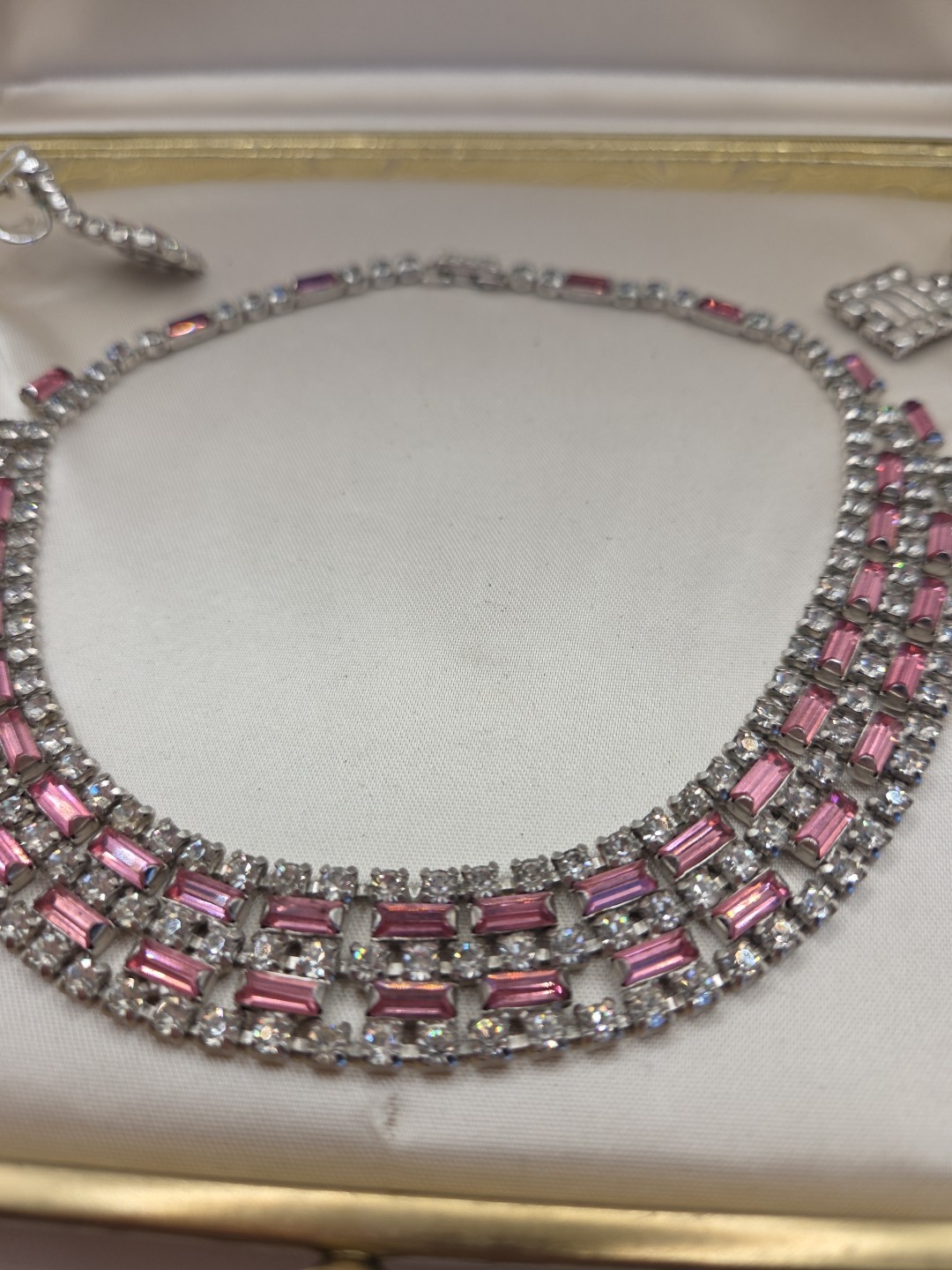 La Roco 1950’s Triple Row Baguette Collar Crystal Pink White Rhinestone Set Box