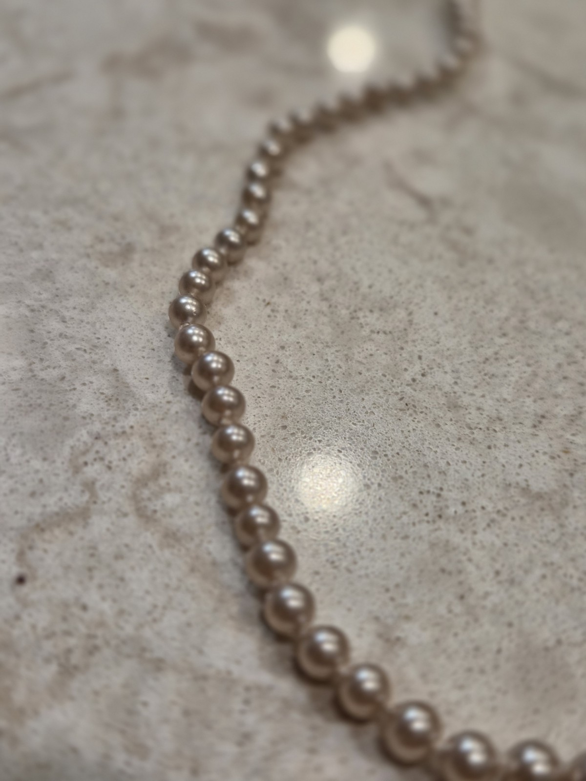 Vtg Classic Vintage Faux Pearls with Fish Hook Button Clasp Necklace Very Nice