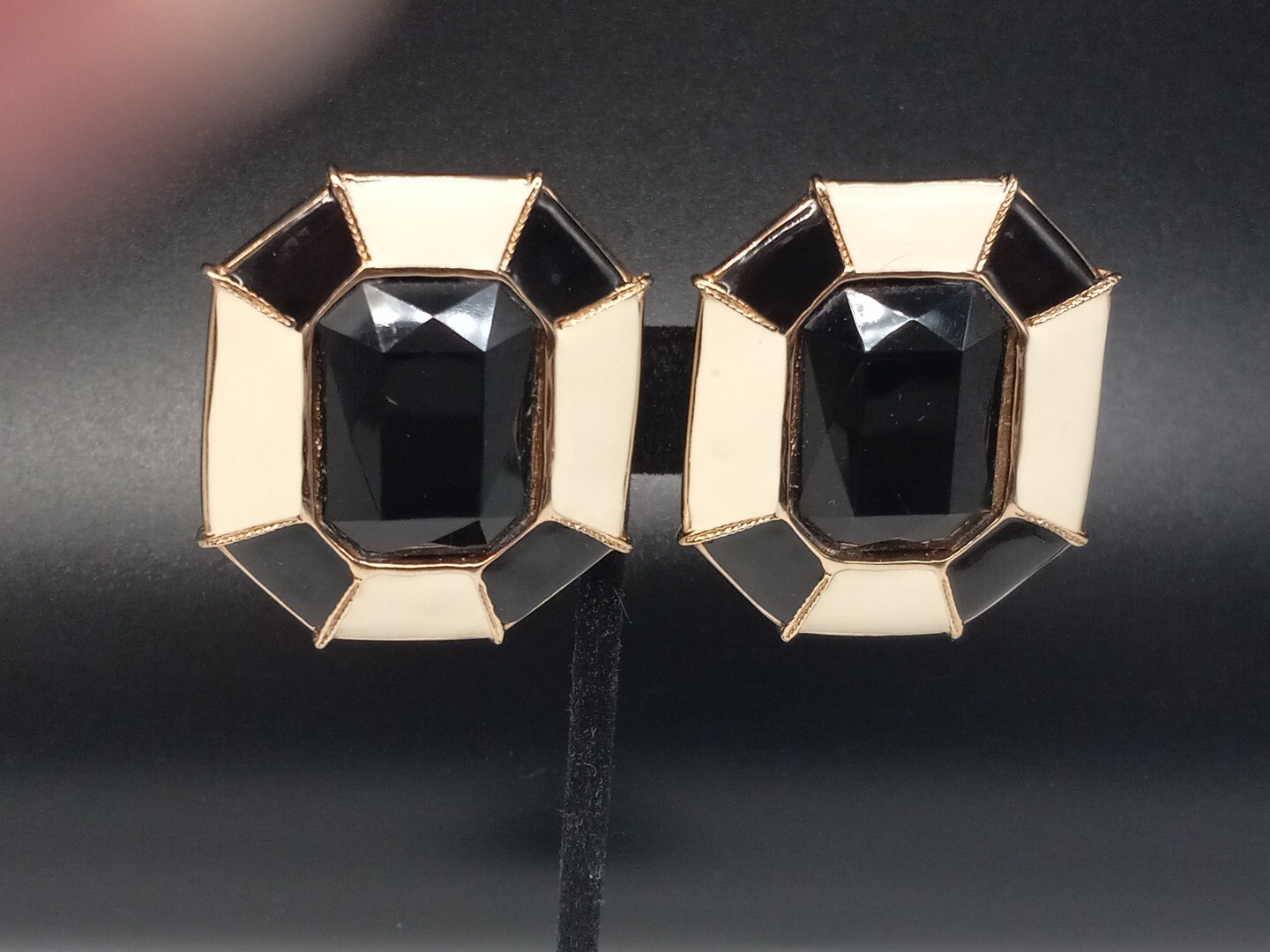 Classic Elegance Black & Cream Enamel Glass Octagon gold tone Clip-on Earrings