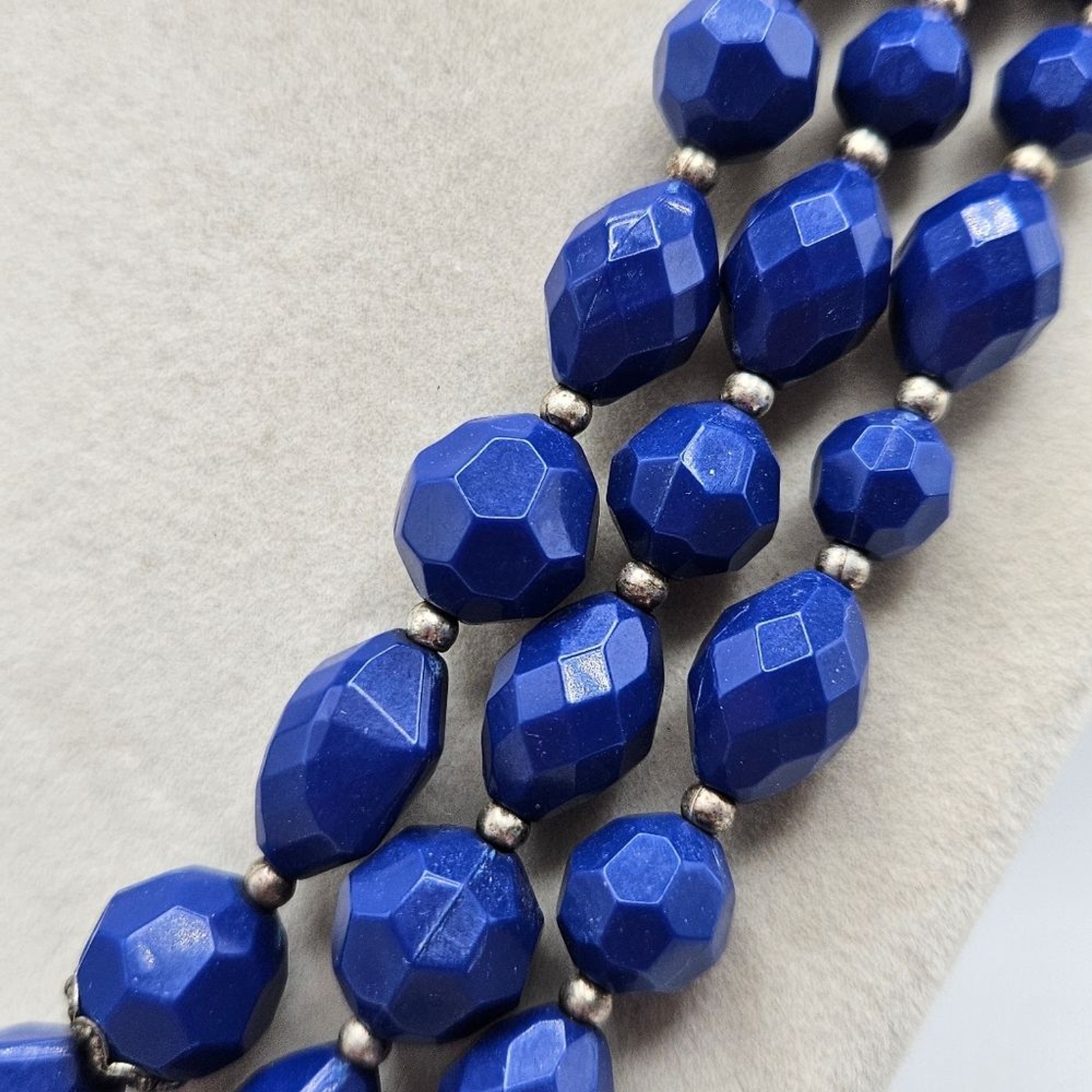 VINTAGE Faceted Blue Acrylic Plastic Beaded Triple Strand Bib Necklace