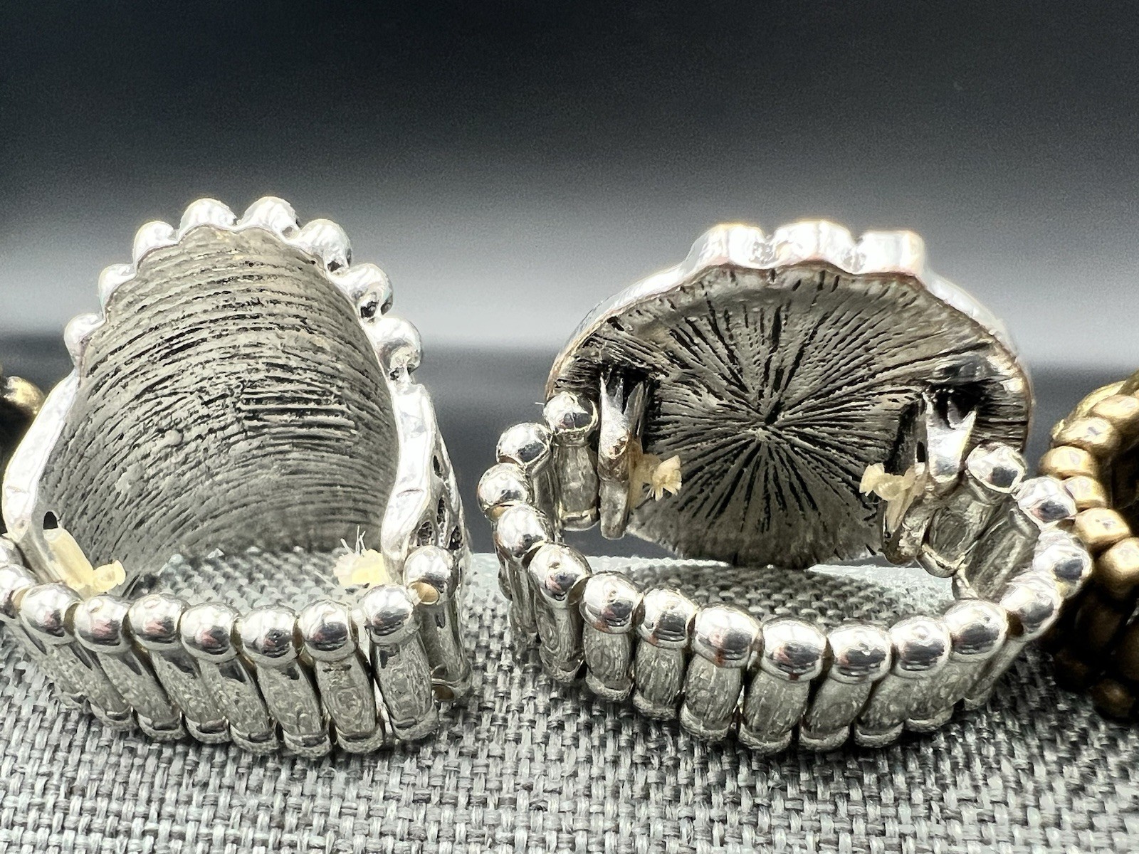 5 Vtg to Modern Silver Tone Stretch Band Ring Lot Southwestern Boho – One Size