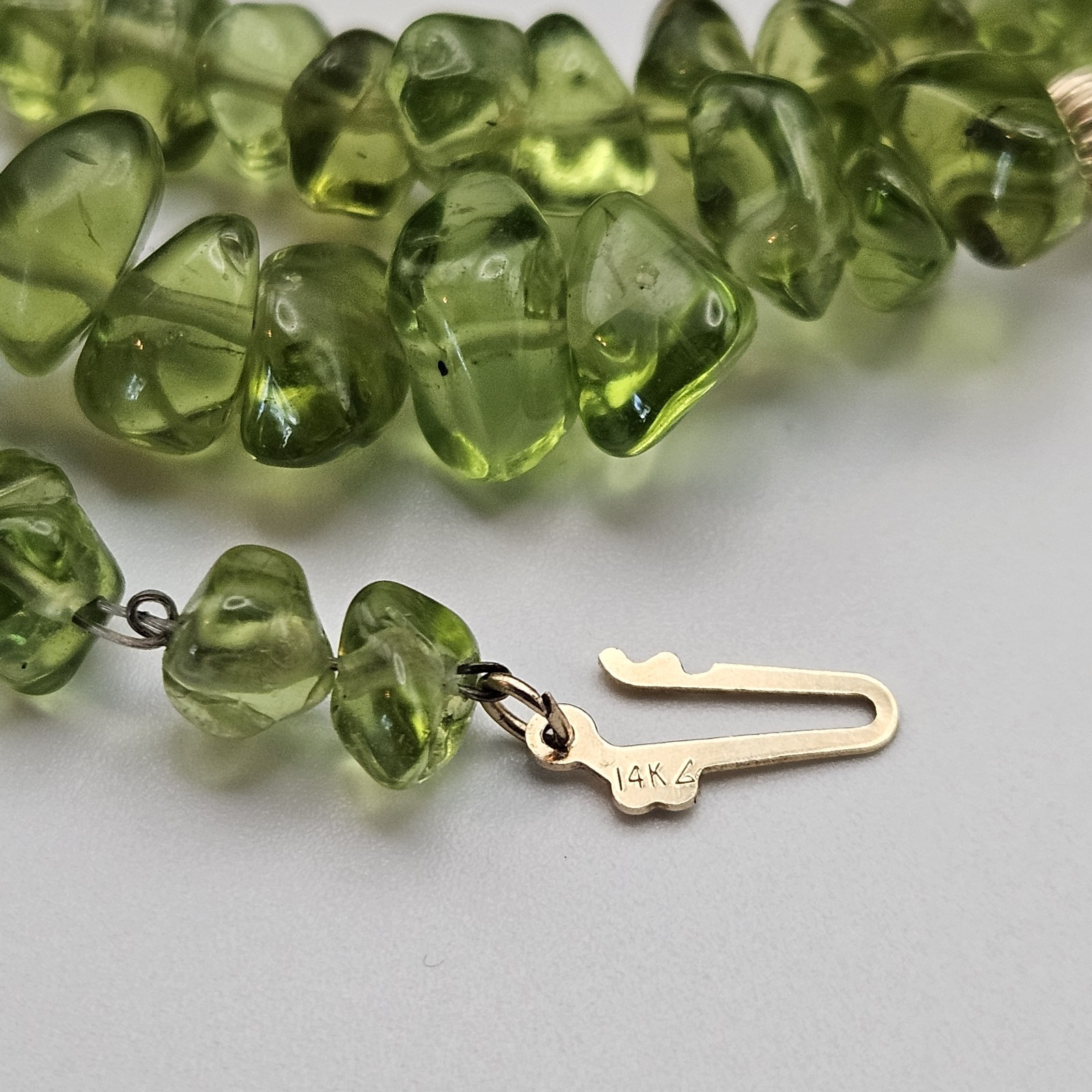 Lime Green Citrine Choker with 14K Gold Clasp – Natural Stone Chips – 8.5″
