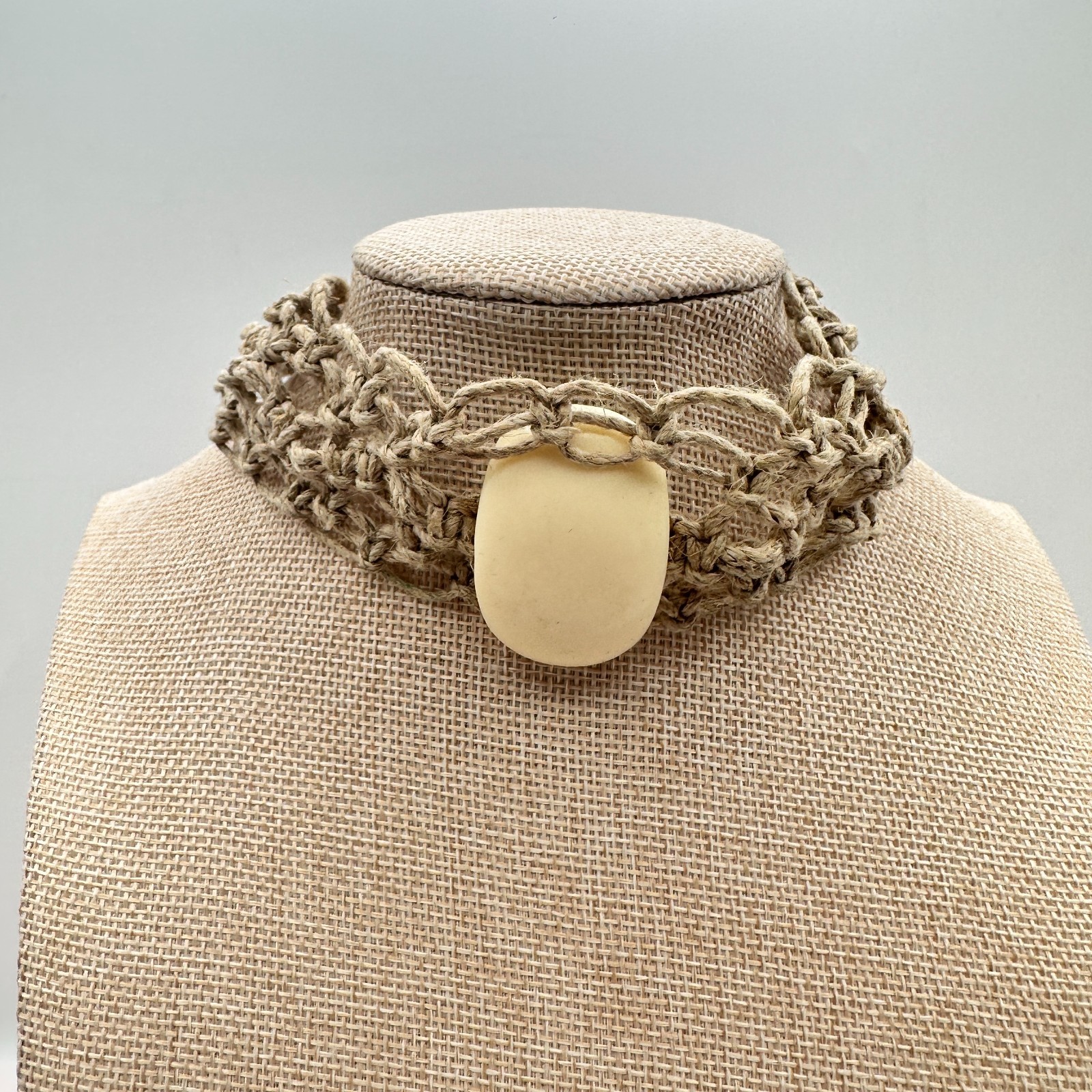 Vintage Y2K Cream Tagua Nut Stone Macrame Hemp Woven Choker Necklace Jewelry 90s