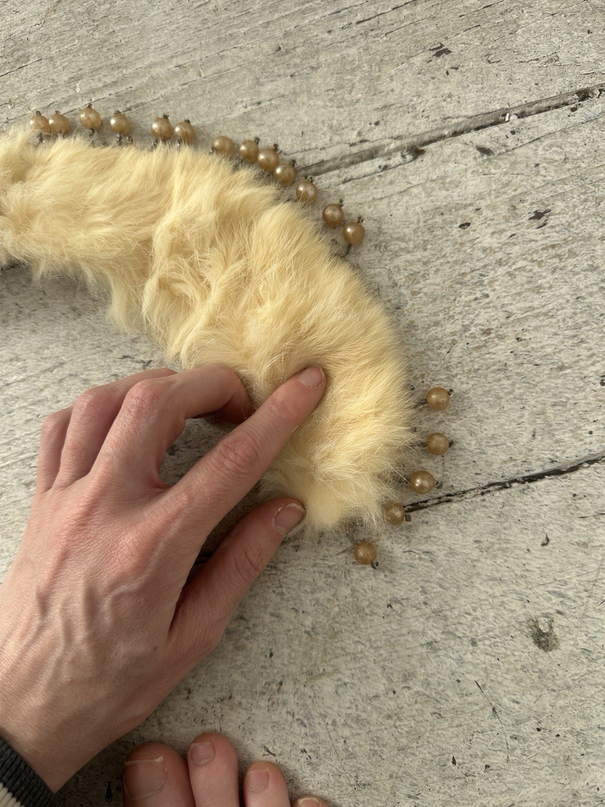 Vintage 40s Rabbit Fur Faux Pearl Beaded Necklace Collar