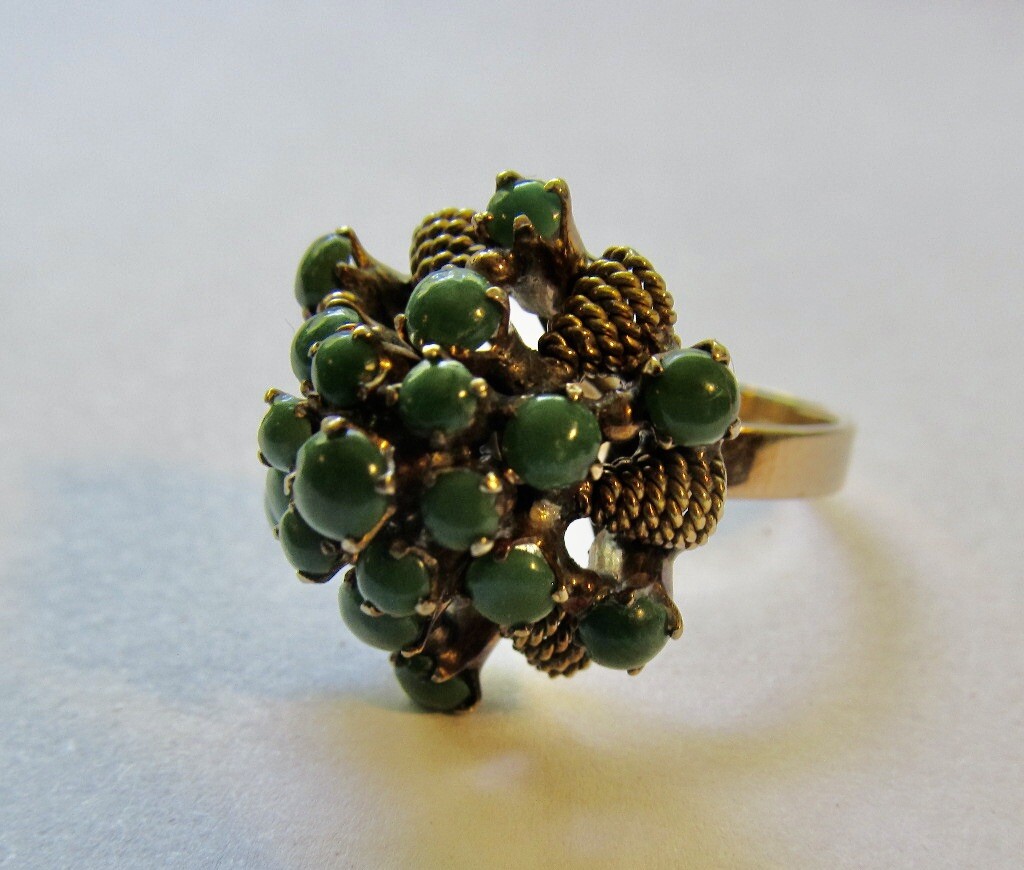 Vintage 60’s 14K Gold Jade Conical Ring 19 Stones Sz 7 3/4