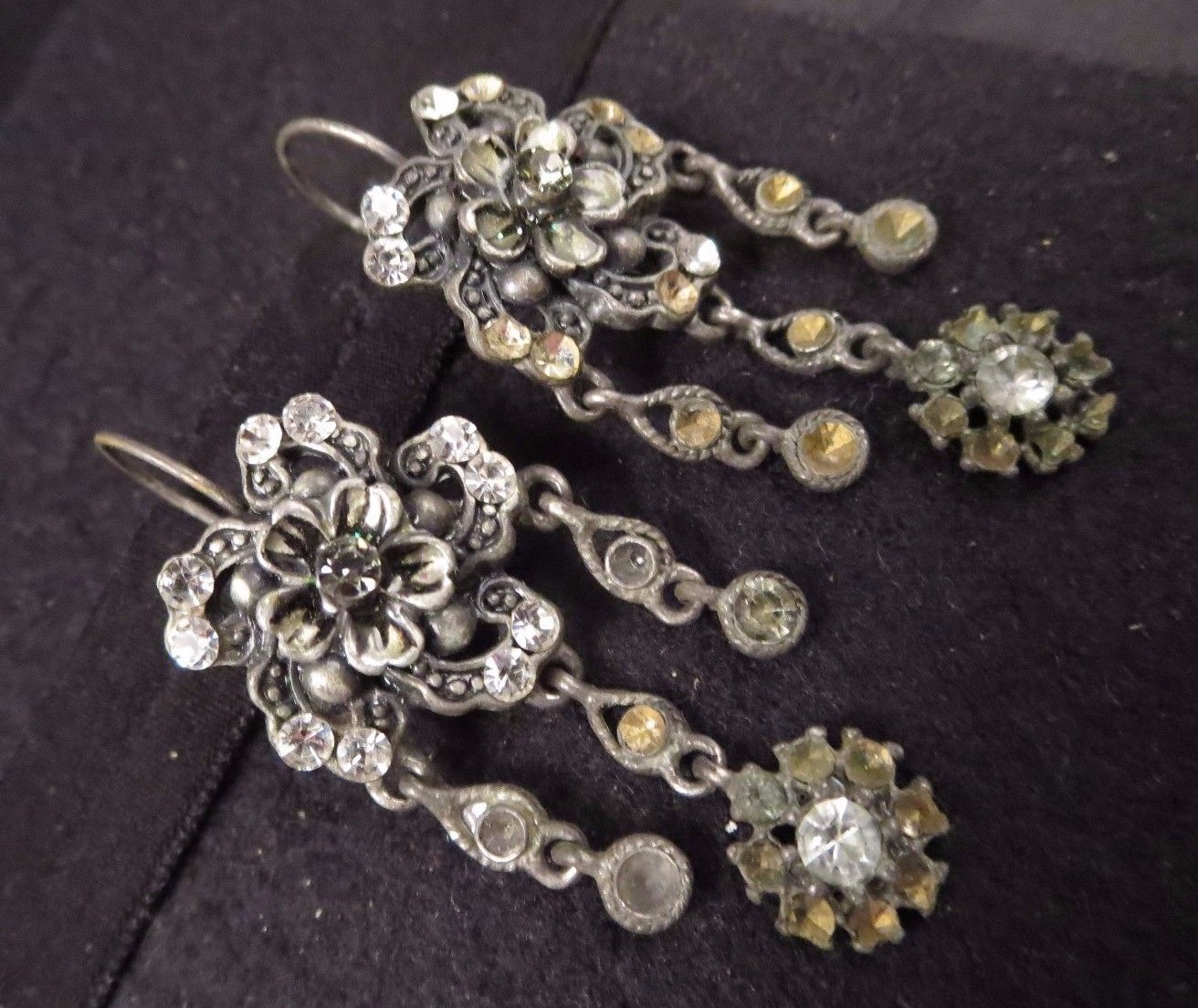 Vintage JZ China Signed Clear Rhinestone Dangle Flower Lever Bk Pierced Earrings