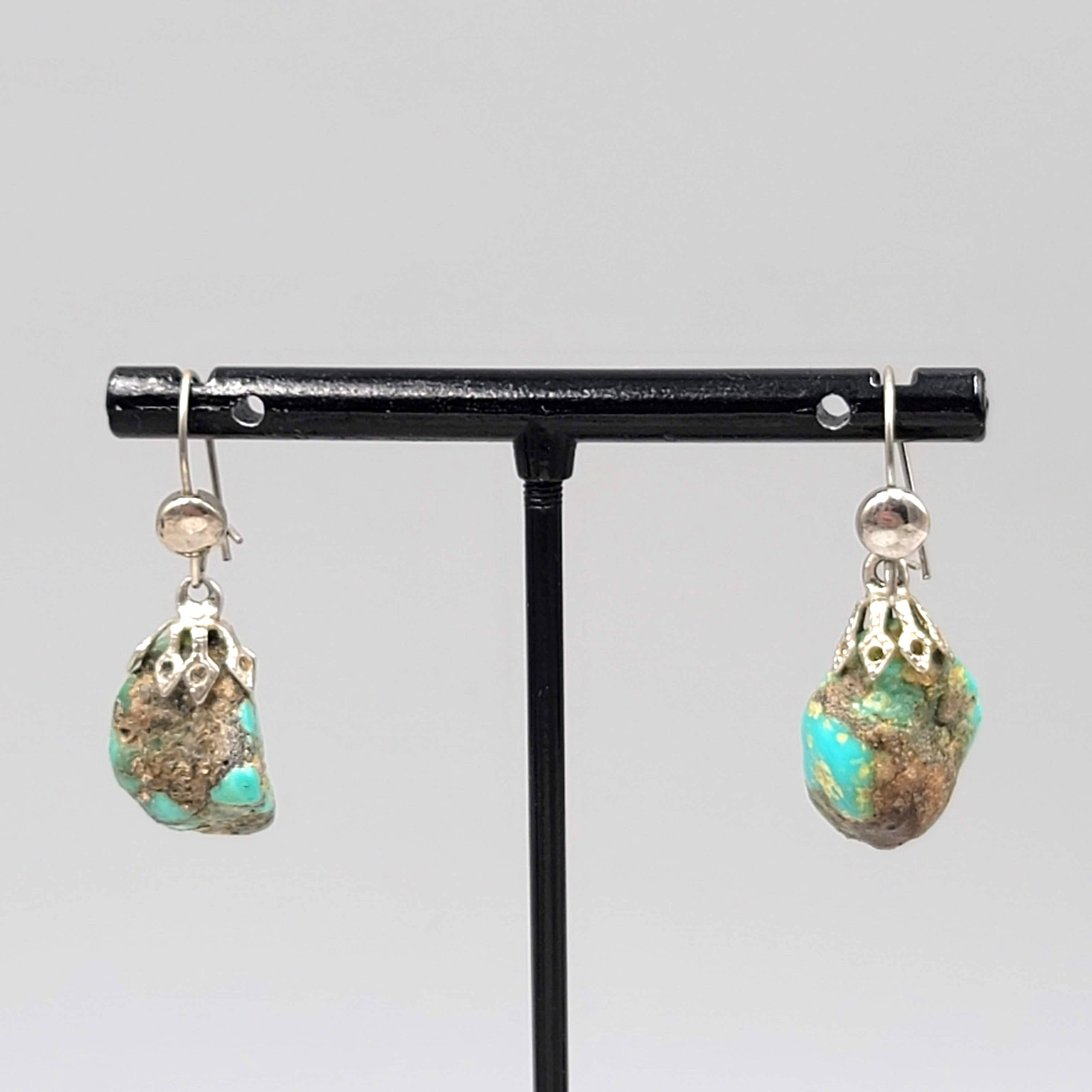 Vintage Turquoise Raw Stone Nugget Pierced Earrings Silver tone Dangle 7/8″
