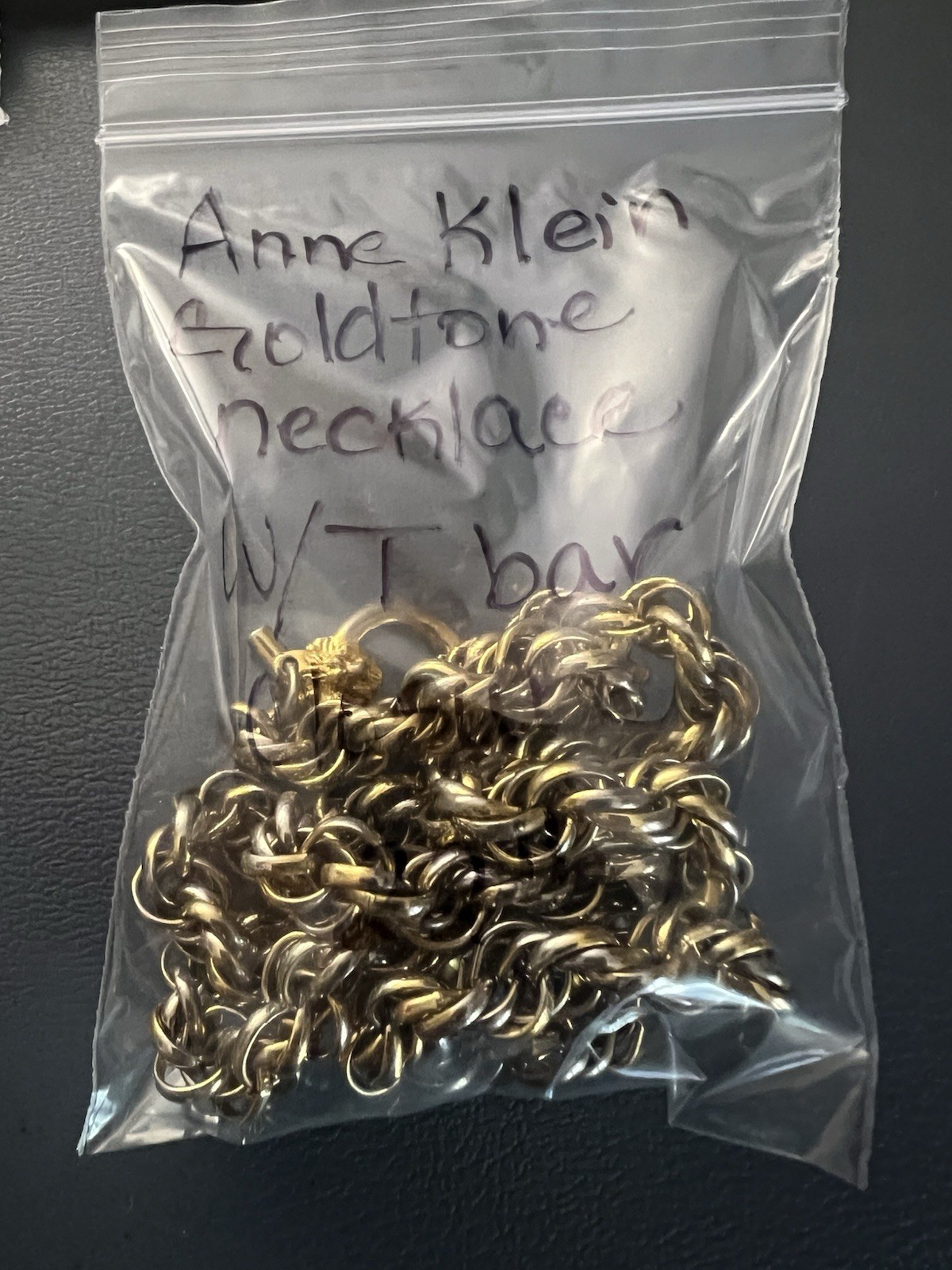 Vintage ANNE KLEIN Chunky Goldtone Chain Toggle Closure Necklace 22”