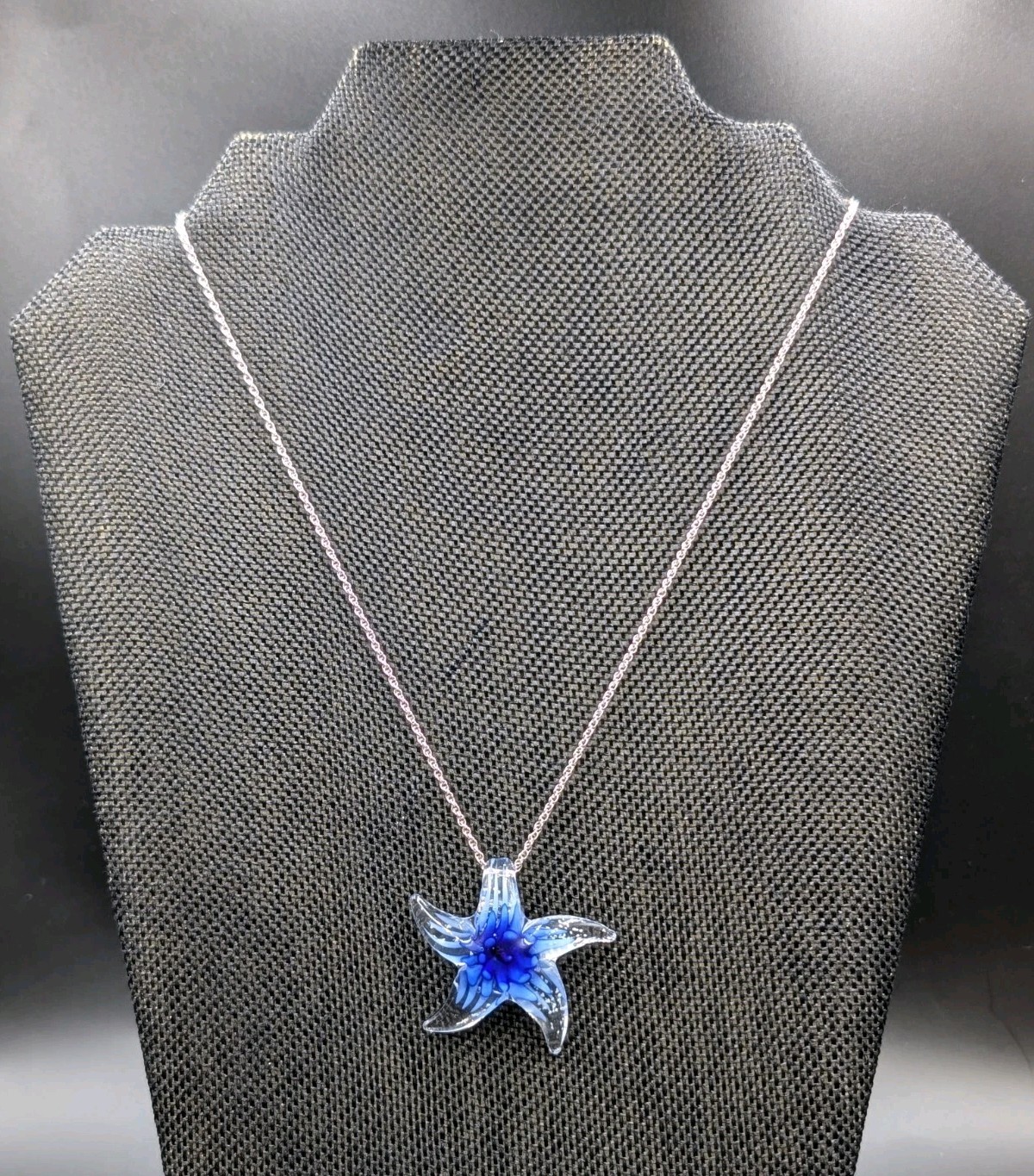 READ! Vtg Blue White Art Glass Starfish Pendant 18″ Sterling Loose Rope Necklace