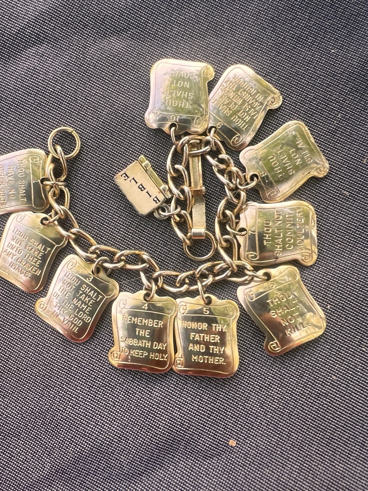 VTG Ten Commandments Charm Bracelet 1950’s Sock- Hop Gold tone Charms W Bible