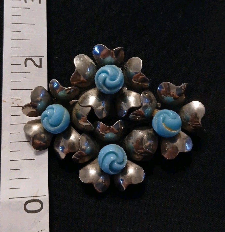 Hearts & Flowers Brooch w/ Aqua Blue Rose Centers 3 ” x 2″ Silvertone Vintage