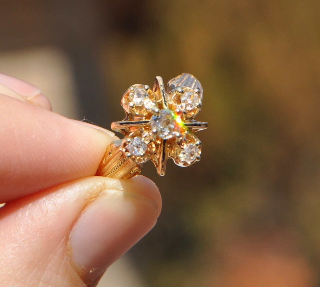 Old Antique Victorian 18K Solid Gold Old Mine Cut Diamond Ring Engraved Cluster