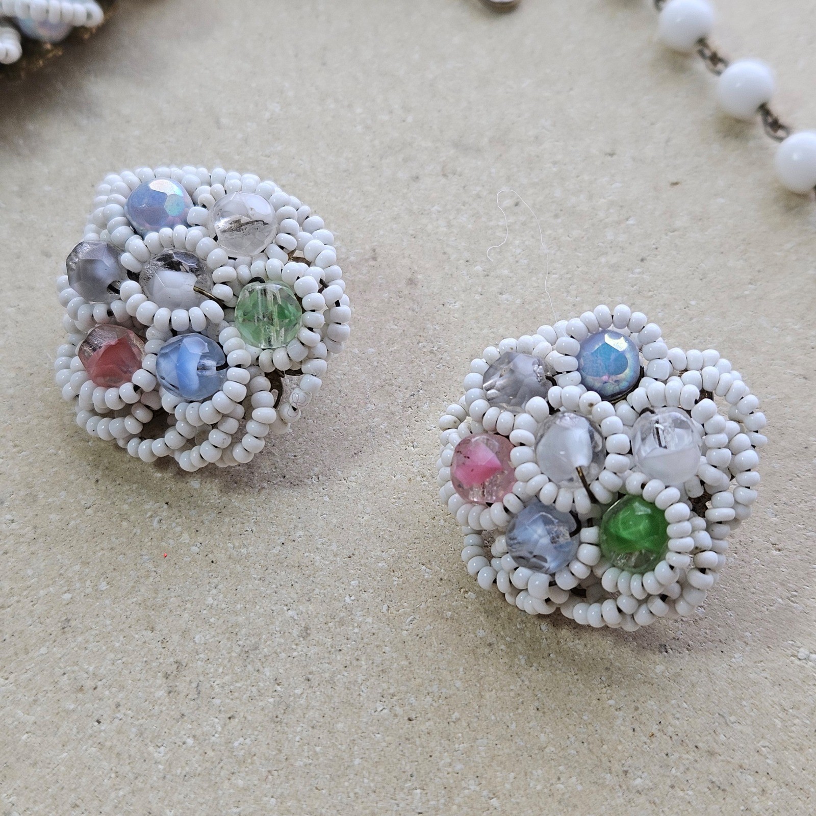 Vtg 50s White Seed Bead Pastel Glass Choker Necklace and Clip On Earrings Set