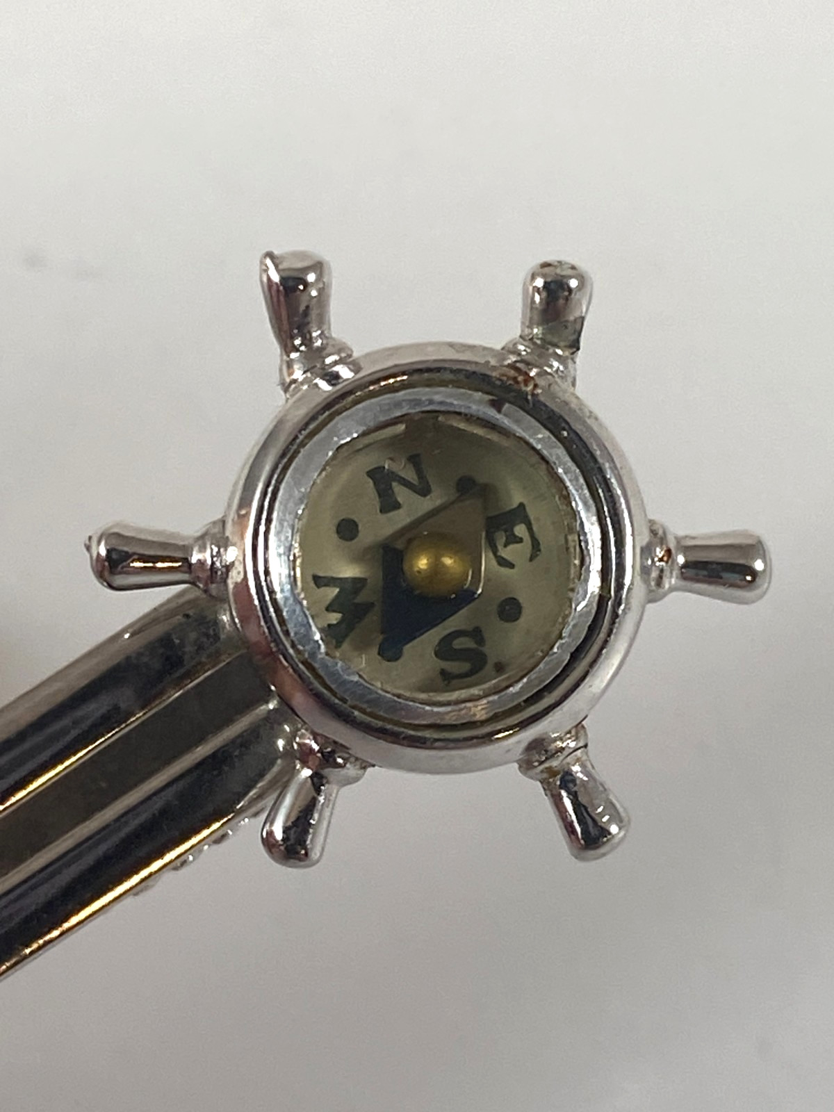 Vintage Swank Captain Wheel Compass Men’s Tie Clip Silver Tone 1950s Nautical
