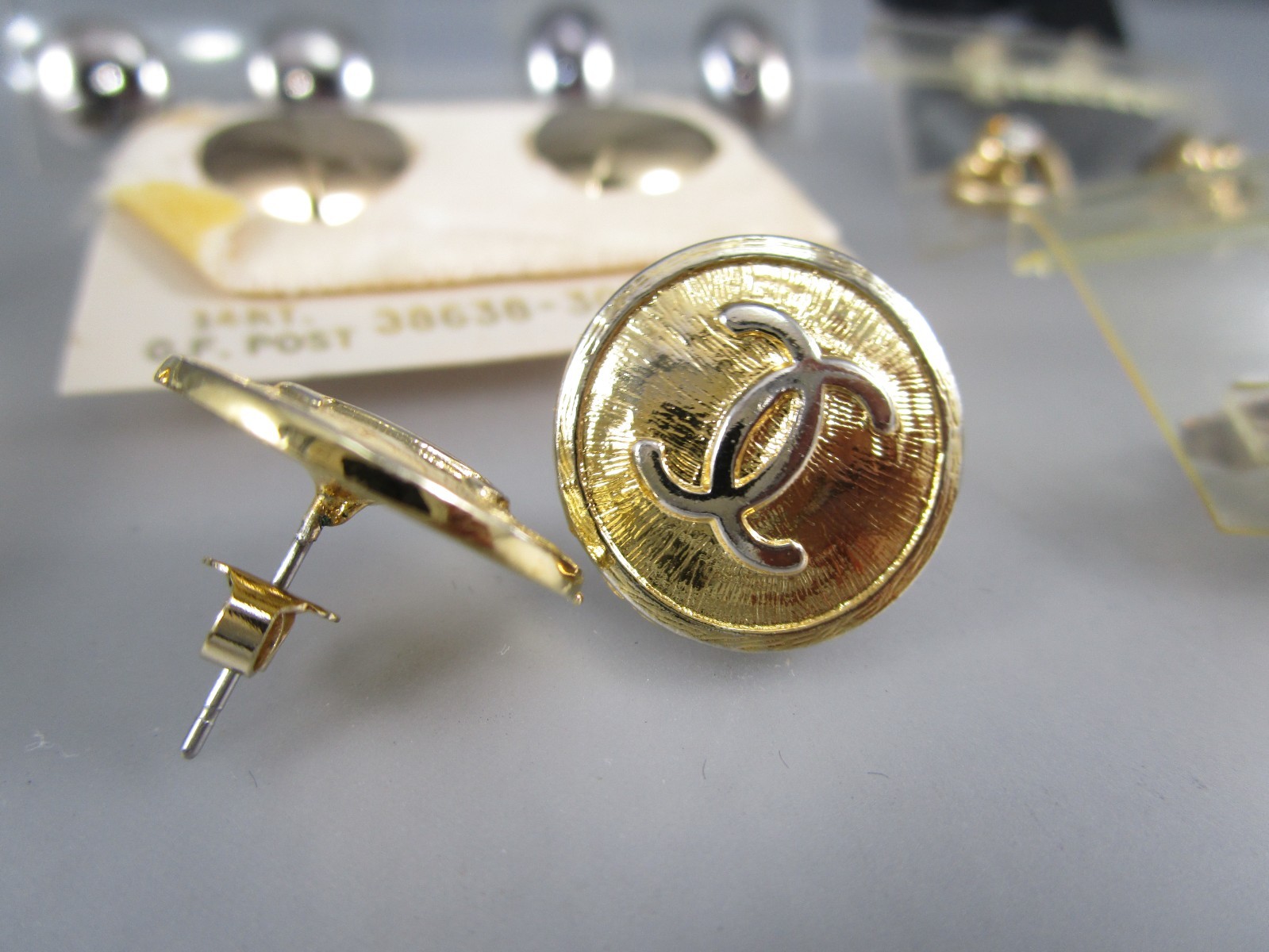Vtg Mod Retro Silver &Gold Tone Multi Styles LOT 10 Post Pierced Earrings 173N