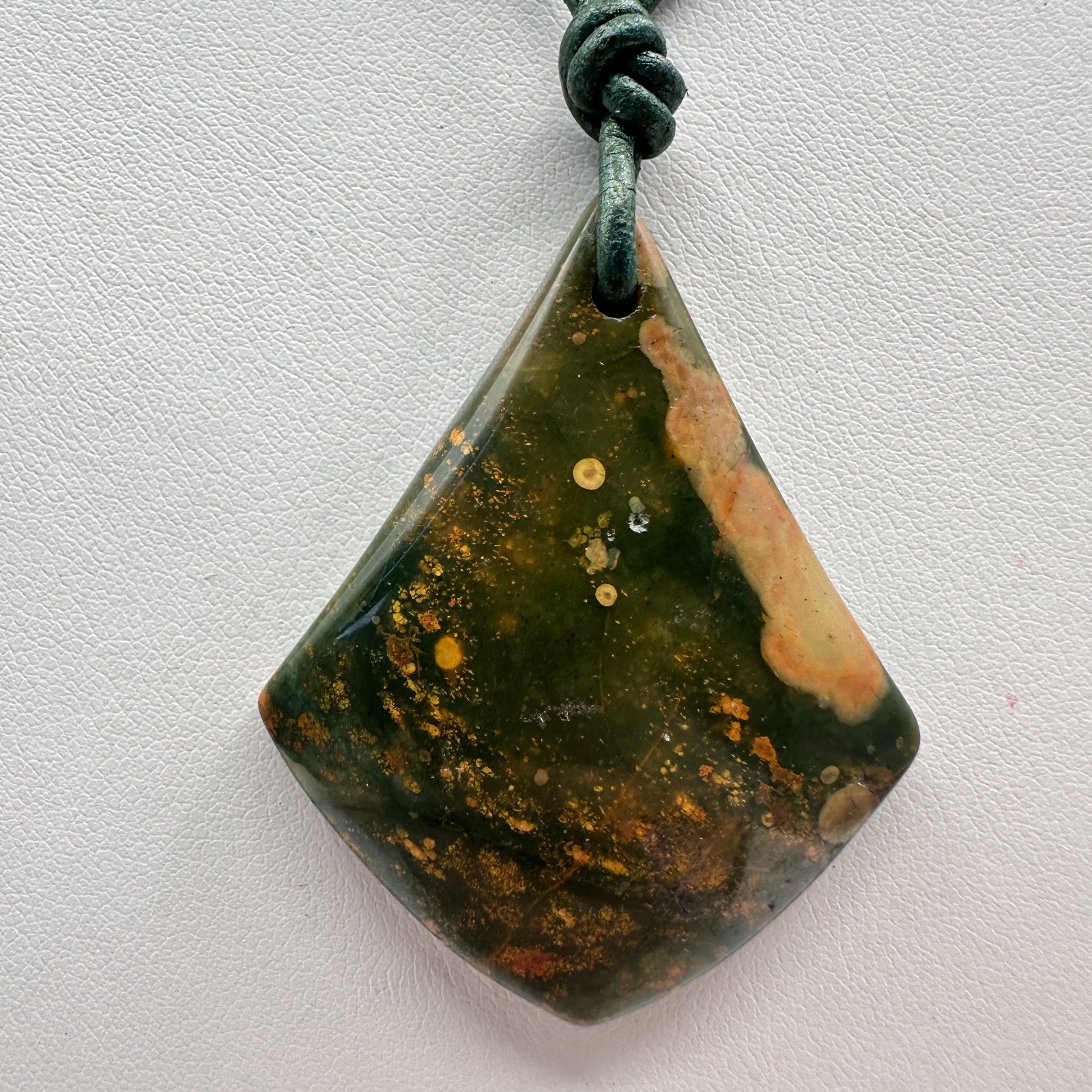 Vintage 90s Green Lozenge Jasper Pendant Necklace Rustic Tone Women’s Jewelry