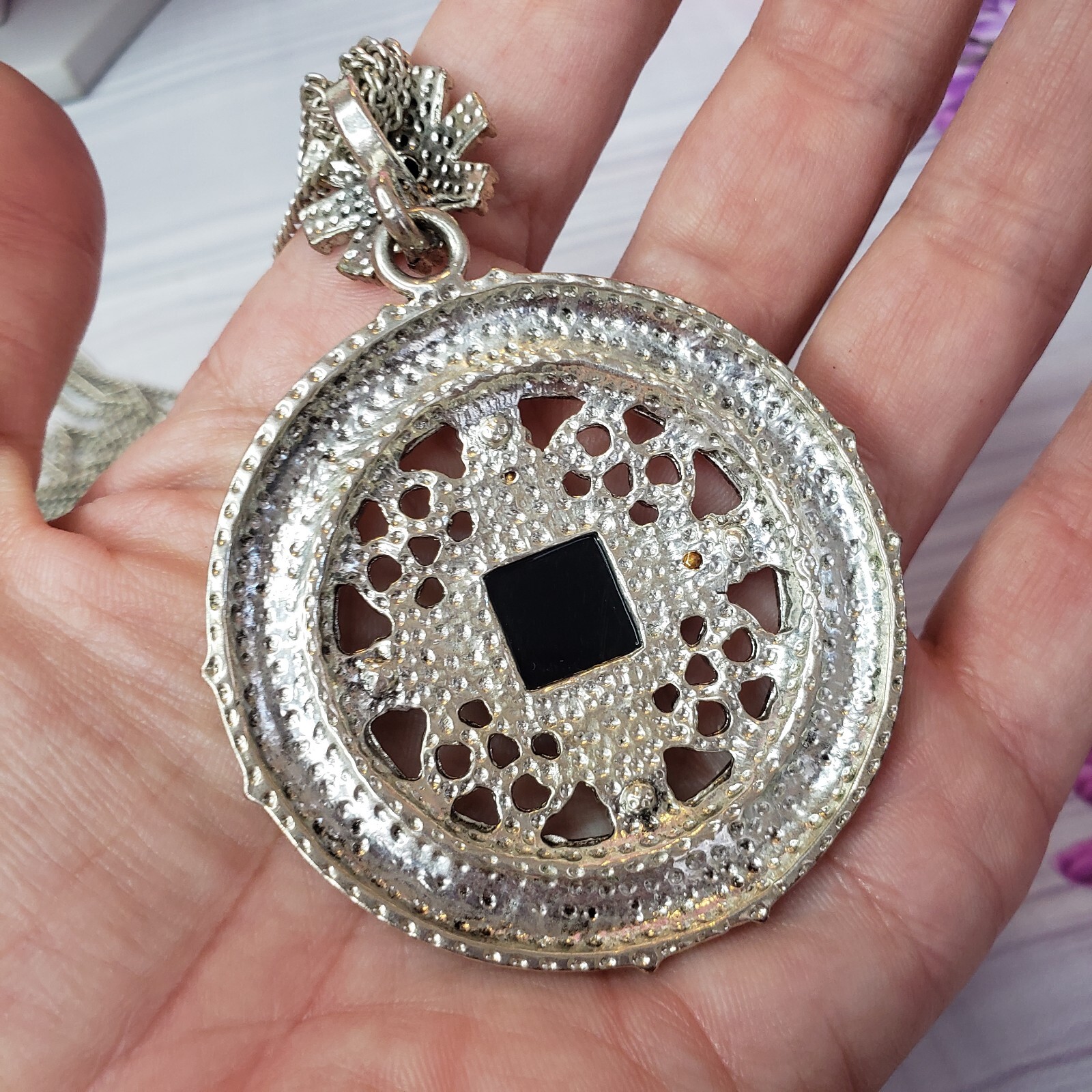 BIJOUX TURNER Black Lucite Rhinestone Round Pendant Silver Tone Chain Necklace