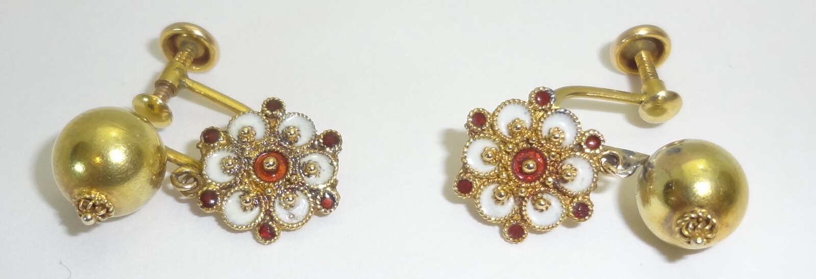 Vintage Etruscan Revival 10K Yellow Gold Red & White Enamel Screw Back Earrings