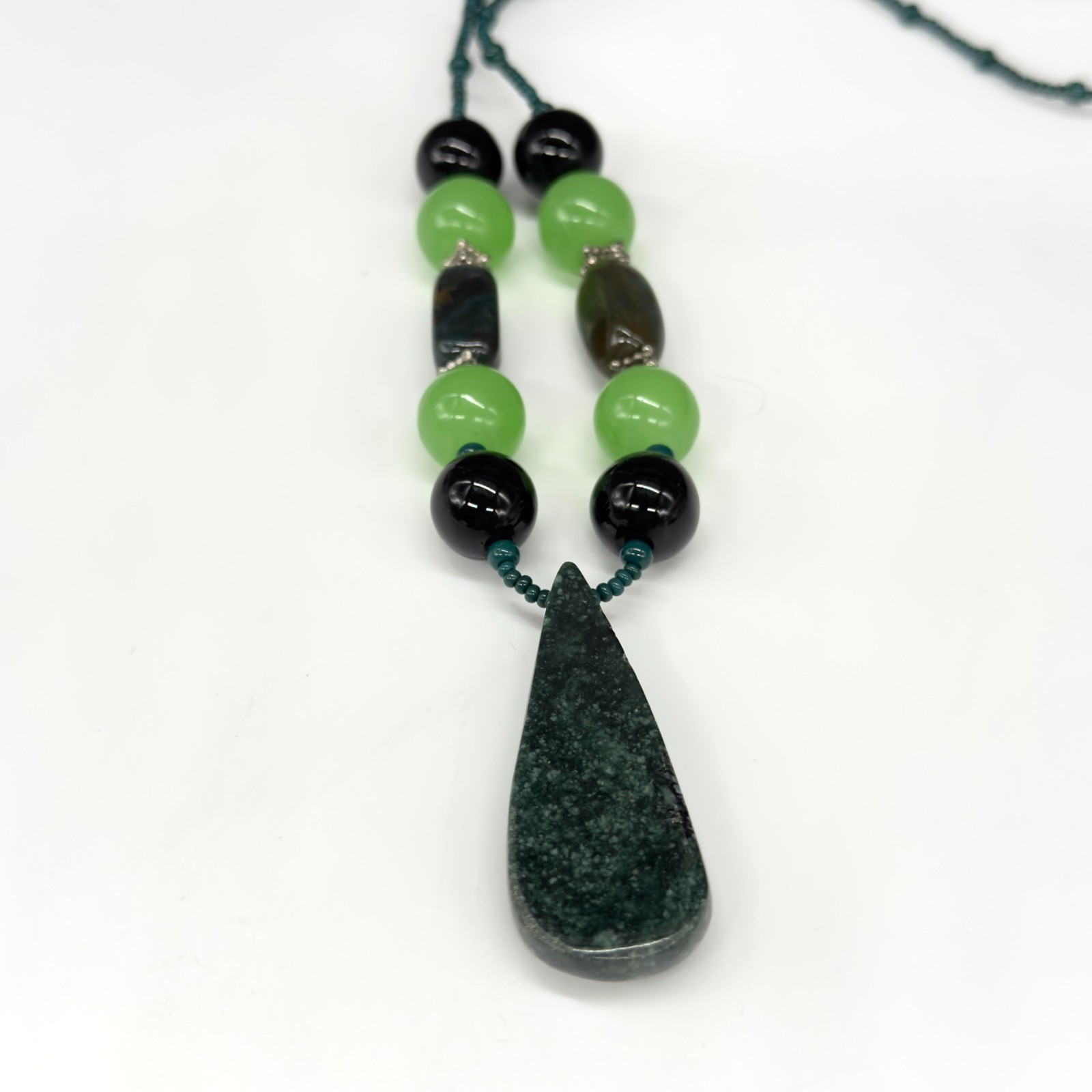 Vintage Necklace Agate Pendant and Green Black Stones 22 Inches