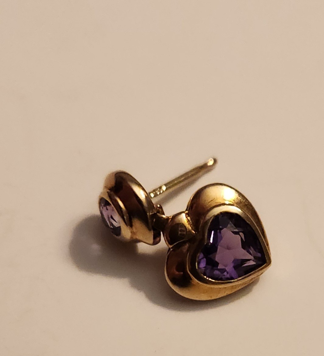 Vintage 14k Yellow Gold Drop Earrings – Heart & Round Bezel Set Amethyst Stones