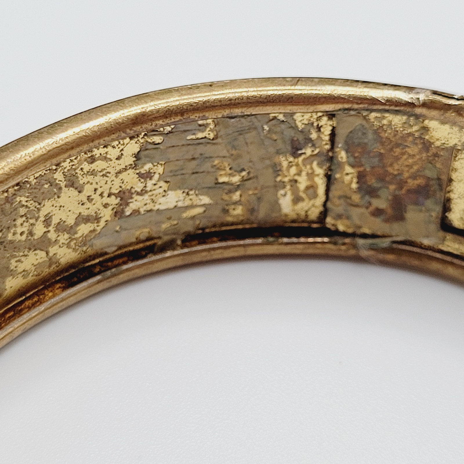Victorian Style Brass Hinged Floral Embossed Gold Tone Metal Bangle Bracelet