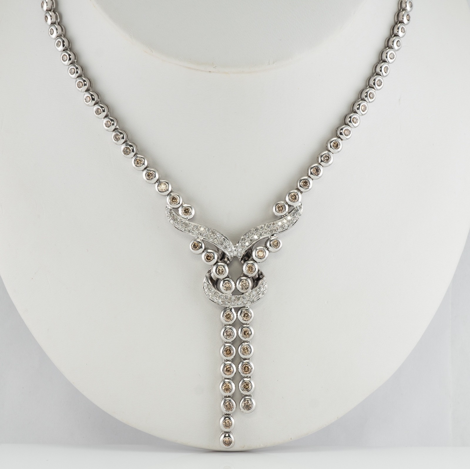 White & Champagne Diamond Necklace 18K Gold 3.84 TDW