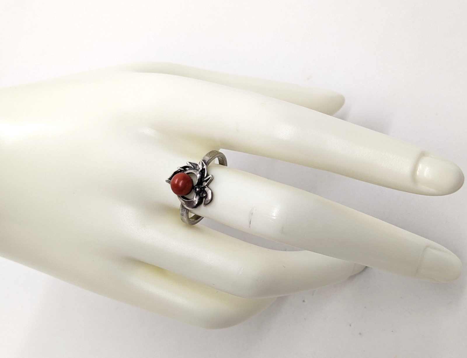 Vintage Rare Soviet RING Silver 925 with Chic Natural Coral-size:9.5US(19.5mm)#1