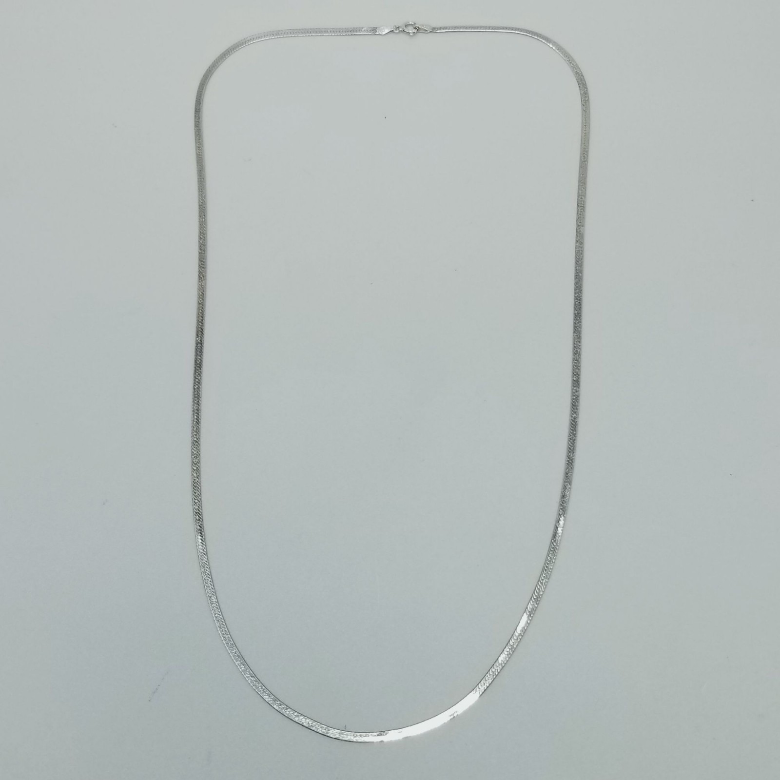 Vintage Sterling Silver Flat Herringbone Chain Necklace 22 Inches Long Italy